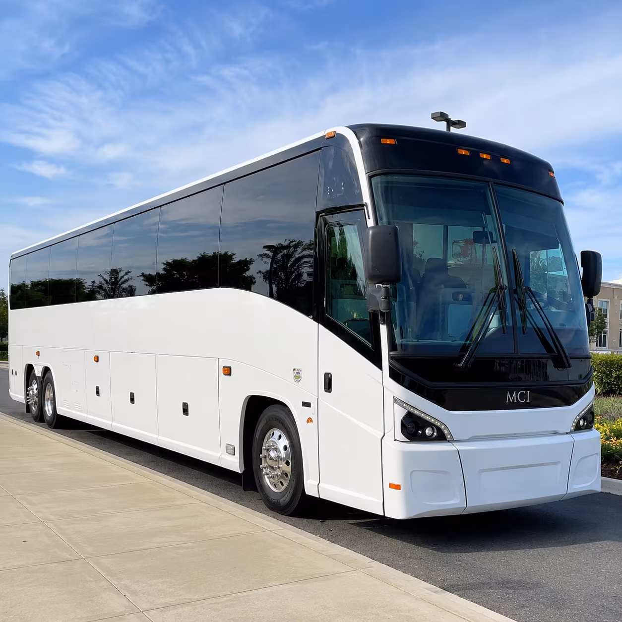 shuttle buses for refinery turnarounds and plant gate transportation